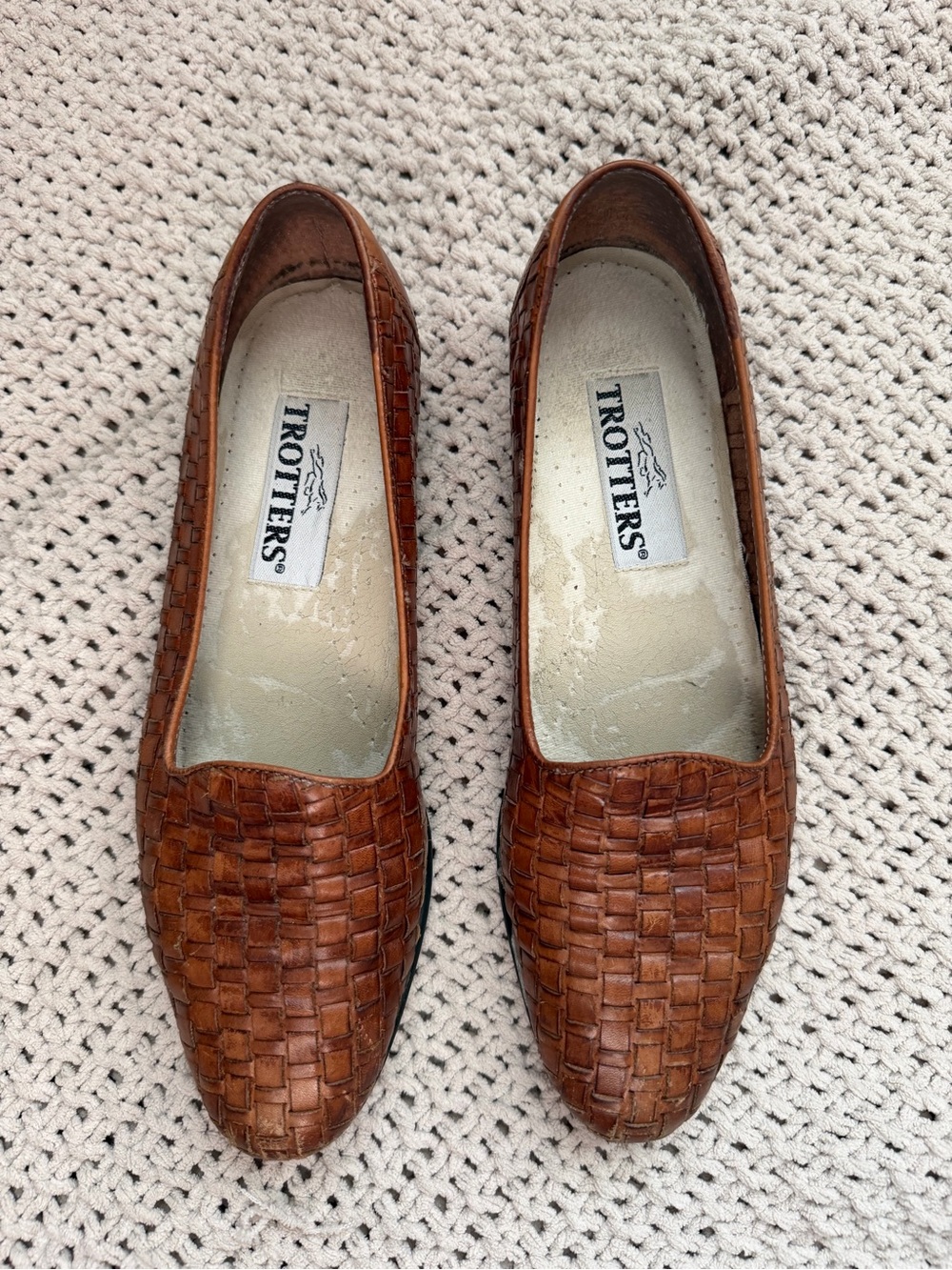 Trotters Women’s Almond Toe Woven Leather Loafers — Cognac Brown